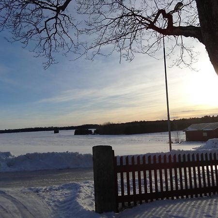 Röda stugan Hedemora Bagian luar foto