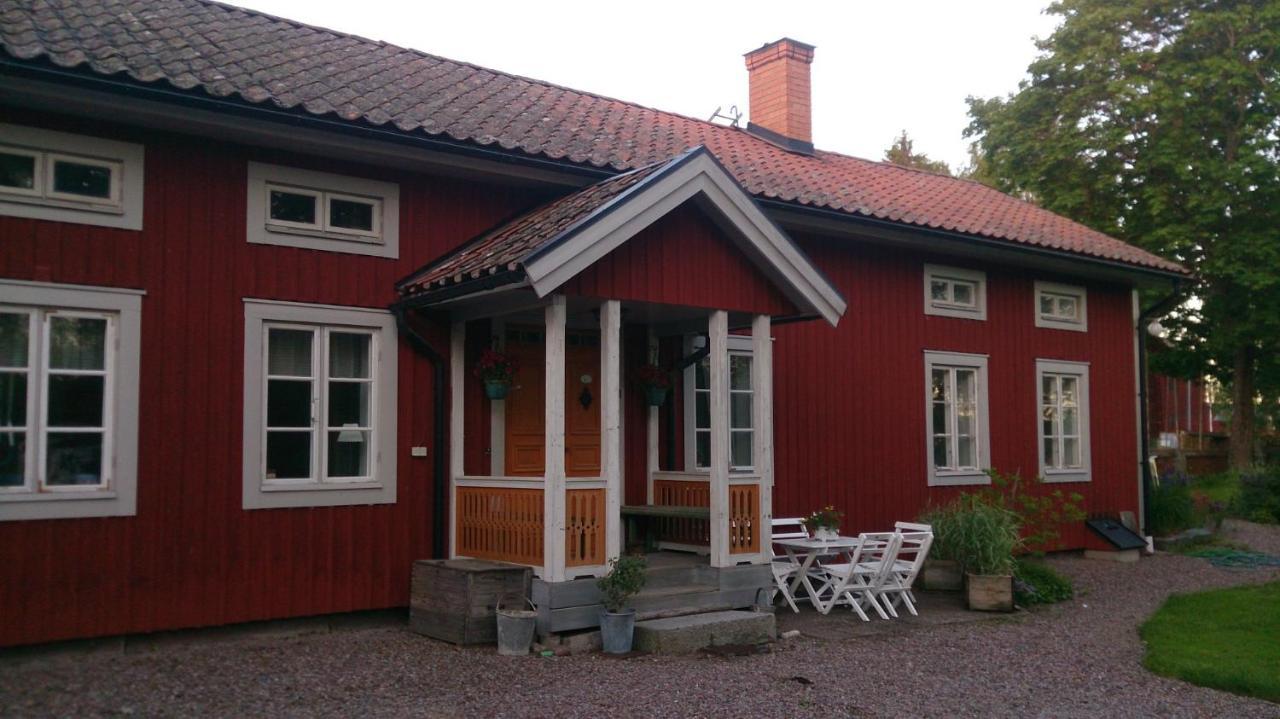 Röda stugan Hedemora Bagian luar foto