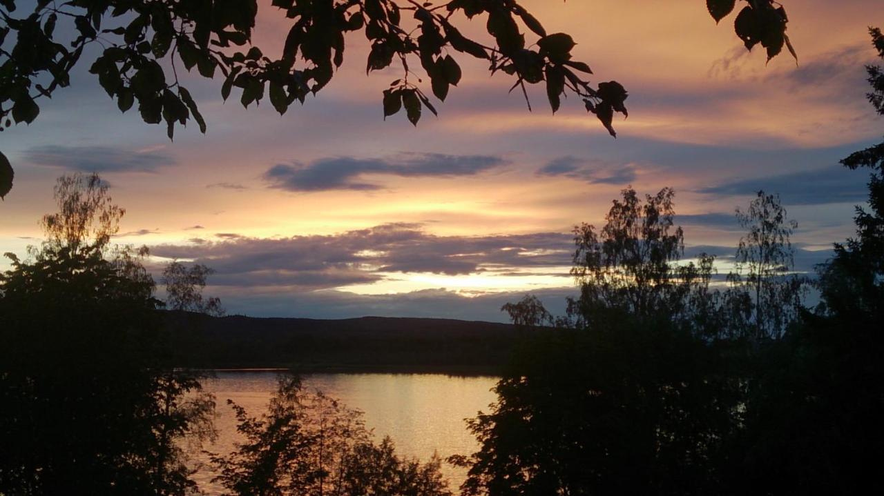 Röda stugan Hedemora Bagian luar foto